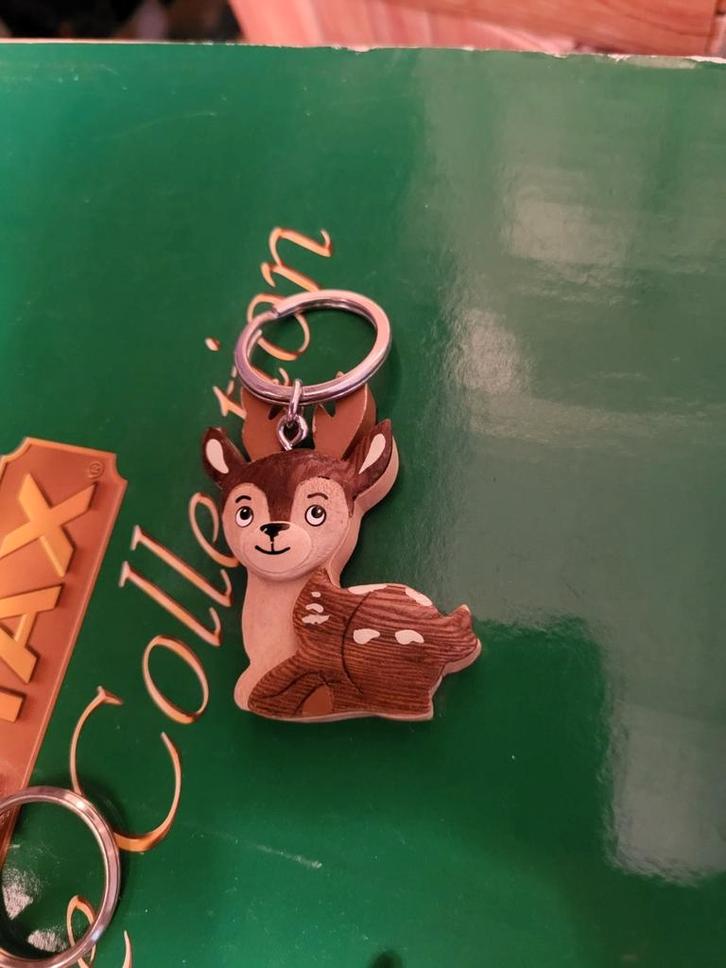houten hert sleutelhanger, Verzamelen, Sleutelhangers, Zo goed als nieuw, Ophalen of Verzenden