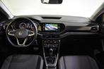 Volkswagen T-Cross TSI 110PK DSG STYLE CAMERA/LED/CARPLAY, 12 maanden, T-Cross, Gebruikt, Euro 6