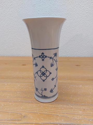 Bloemenvaasje behorende bij servies Blau Saks beschikbaar voor biedingen