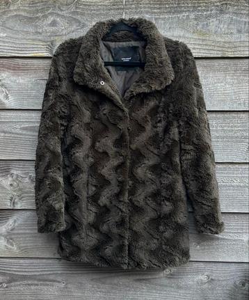Vero Moda donkergroene imitaie bont fake jas - Maat S beschikbaar voor biedingen