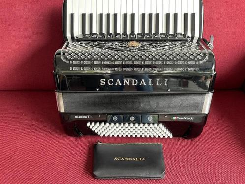 Scandalli Polifonico X . 96 bas . 5 korig .Piccolo . Top ., Muziek en Instrumenten, Accordeons, Zo goed als nieuw, Toetsaccordeon