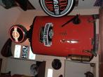 Harley davidson oil despender  met globe., Verzamelen, Automaten | Overige, Ophalen of Verzenden, Zo goed als nieuw