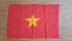 vietnam vlag, Diversen, Vlaggen en Wimpels, Zo goed als nieuw, Ophalen