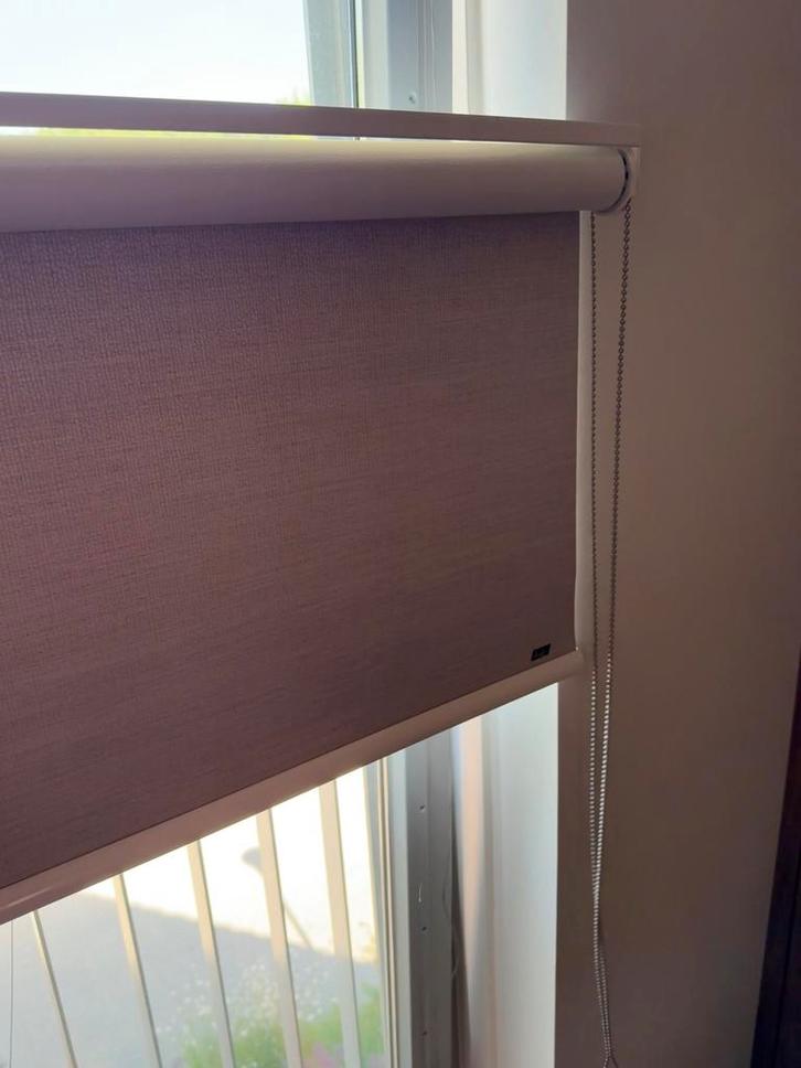 2x Luxaflex rolgordijn Brescia verduisterend 115x260cm, Doe-het-zelf en Verbouw, Rolluiken, Gebruikt, 200 cm of meer, 100 tot 150 cm