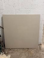 +- 7 m2 badkamertegels 80x80. Sandgrey/beige, Doe-het-zelf en Verbouw, Tegels, Ophalen, Zo goed als nieuw, Minder dan 5 m², Vloertegels
