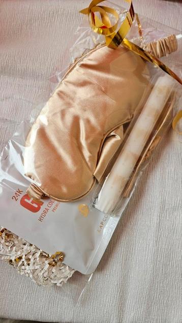 3 x cadeaupakket goud slaapmasker kaars en gezichtsmasker beschikbaar voor biedingen