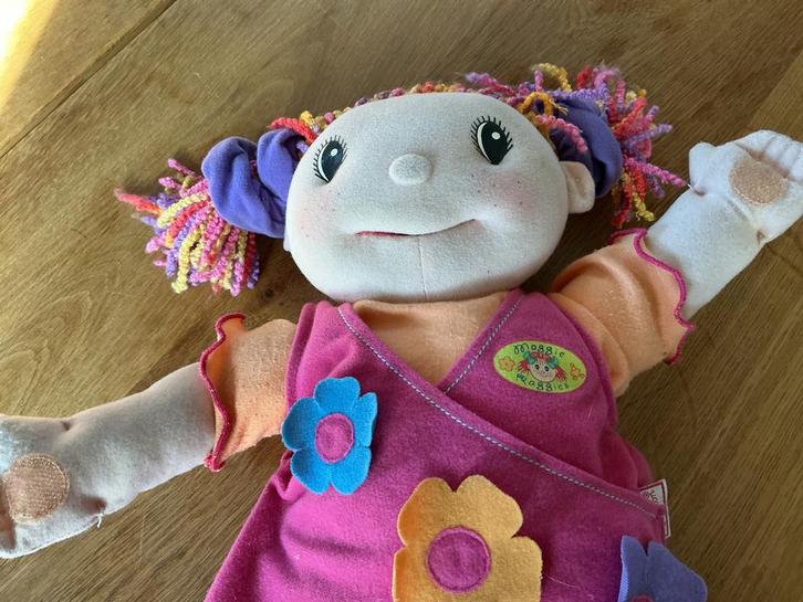 Maggie Raggies zingende pop, Kinderen en Baby's, Speelgoed | Poppen, Zo goed als nieuw, Overige typen, Ophalen