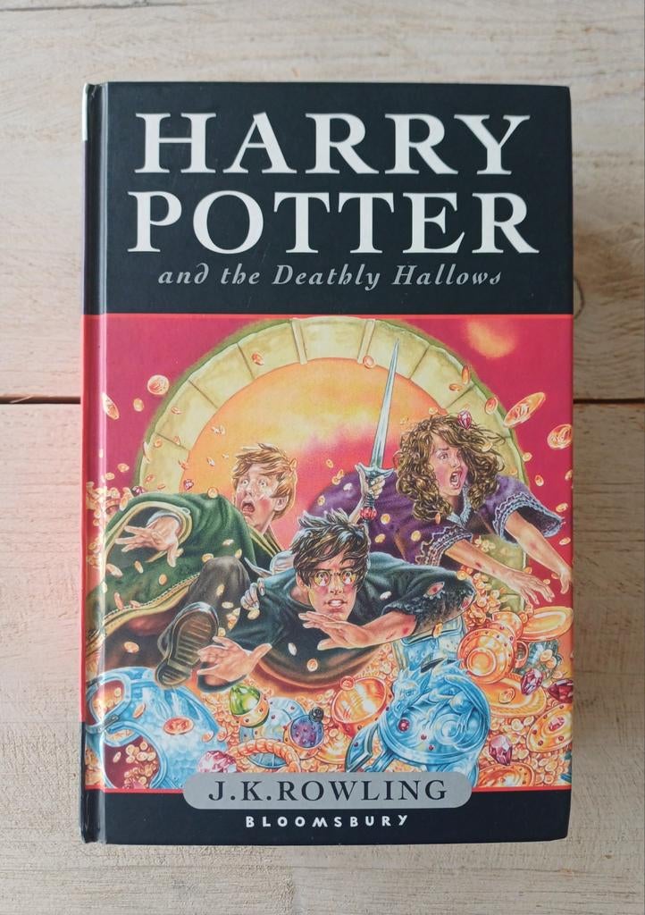 Harry Potter and the deathly hallows **First edition**, Verzamelen, Harry Potter, Ophalen of Verzenden, Gebruikt, Boek of Poster