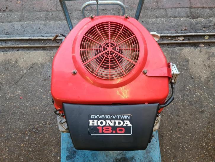 Honda GXV610 GXV 610 V-Twin zitmaaier motor., Doe-het-zelf en Verbouw, Motoren, Gebruikt, Benzinemotor, 1800 rpm of meer, Ophalen