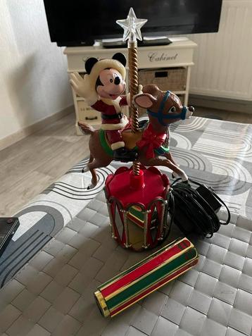 Mr. Christmas Mickey Mouse Reindeer Carousel beschikbaar voor biedingen