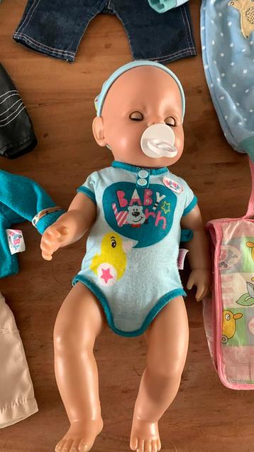 Baby born jongen beschikbaar voor biedingen