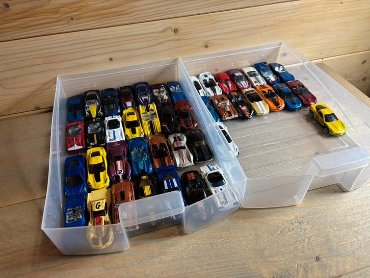 Hot Wheels Chevrolet Corvette partij - 44x, Hobby en Vrije tijd, Modelauto's | Overige schalen, Auto, Ophalen of Verzenden