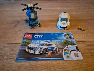 Lego set 60239 politie helicopter en auto beschikbaar voor biedingen