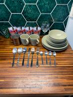 tableware, plates, bowls, glasses, cups and cutlery., Huis en Inrichting, Keuken | Servies, Ophalen, Overige materialen, Gebruikt
