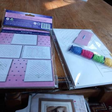 Postcards embroidery set beschikbaar voor biedingen