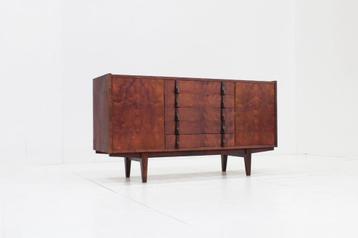 Vintage dressoir sideboard van Rajmund Teofil  jaren 60 beschikbaar voor biedingen