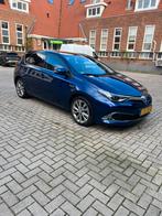 Toyota Auris Executive 1.8 Hybrid Panaromadk Aut 2017 Blauw, Euro 6, 4 cilinders, Blauw, Leder en Stof
