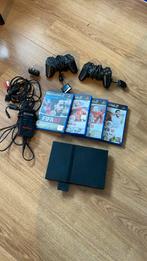 Playstation 2, inclusief spellen, Spelcomputers en Games, Spelcomputers | Sony PlayStation 2, Gebruikt, Zwart, Met games, Met 2 controllers