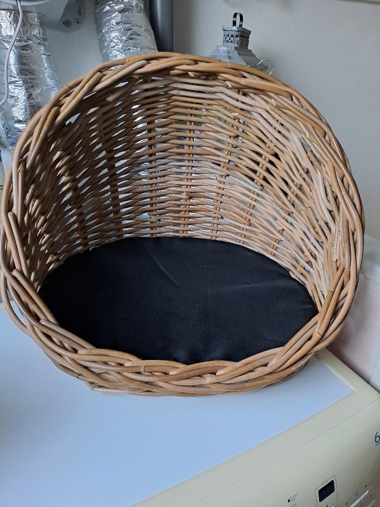 Katten of hondenmand, Dieren en Toebehoren, Ophalen, Zo goed als nieuw