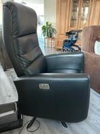 Elektrisch verstelbare leren fauteuil, Huis en Inrichting, Ophalen, Gebruikt, Leer, 75 tot 100 cm