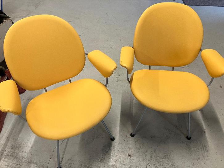 2 x Kembo Gispen fauteuil model 302 "Triënnale", Huis en Inrichting, Fauteuils, Gebruikt, Metaal, 50 tot 75 cm, 75 tot 100 cm