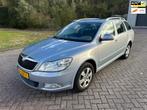 Skoda Octavia Combi 1.2 TSI Elegance/AIRCO/CRUISE/NAVI/PARKE, Auto's, Skoda, Voorwielaandrijving, Euro 5, Stof, Gebruikt