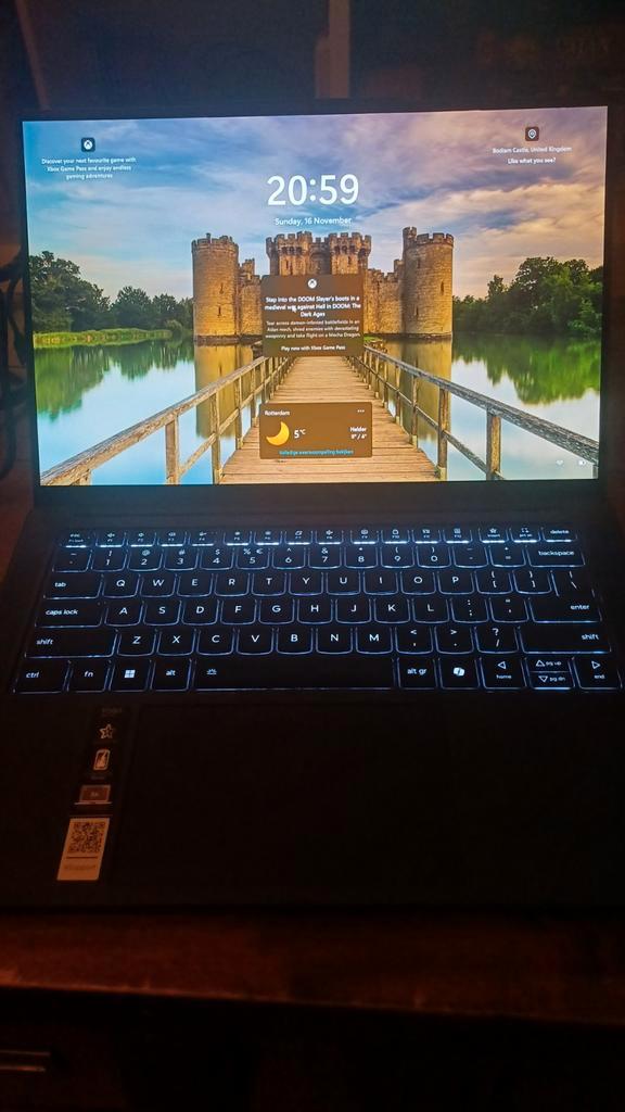 Lenovo Yoga Slim 7X zgan, Computers en Software, Windows Laptops, Zo goed als nieuw, 14 inch, 2 tot 3 Ghz, Met touchscreen, Ophalen