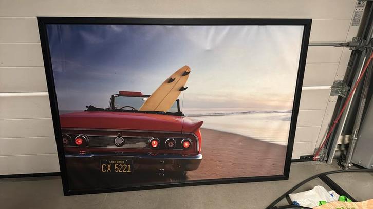 IKEA Poster - Auto & Surfplank, Huis en Inrichting, Woonaccessoires | Schilderijen, Tekeningen en Foto's, Zo goed als nieuw, Foto of Poster