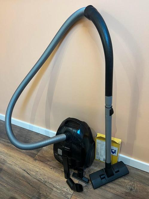 Bosch Compaxx’x VRBS07Z2VO stofzuiger, Witgoed en Apparatuur, Stofzuigers, Gebruikt, Stofzuiger, Minder dan 1200 watt, Stofzak