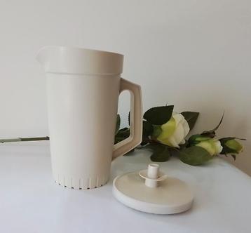 Tupperware kan,izgst beschikbaar voor biedingen