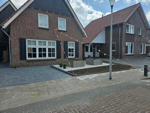 Stratenmakers, Diensten en Vakmensen, Tuinmannen en Stratenmakers, Bestrating