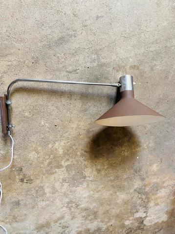 Mid Century wandlamp met beweegbare arm beschikbaar voor biedingen