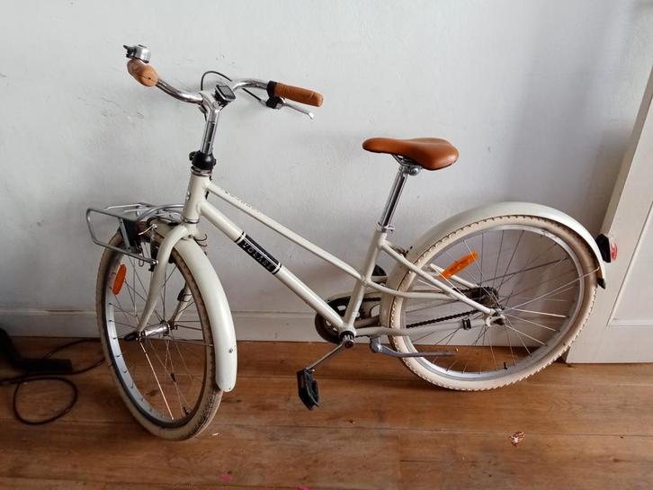 Meisjesfiets 24 inch, Volare melody., Fietsen en Brommers, Fietsen | Meisjes, Zo goed als nieuw, 24 inch, Handrem, Ophalen