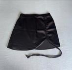 NA-KD satijnen rokje - maat 34, NA-KD, Zwart, Ophalen of Verzenden, Zo goed als nieuw