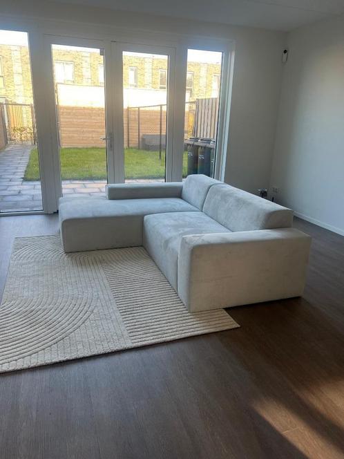 Hoekbank Grijs, Huis en Inrichting, Banken | Bankstellen, Zo goed als nieuw, Hoekbank, Vierpersoons of meer, 200 tot 250 cm, 150 cm of meer