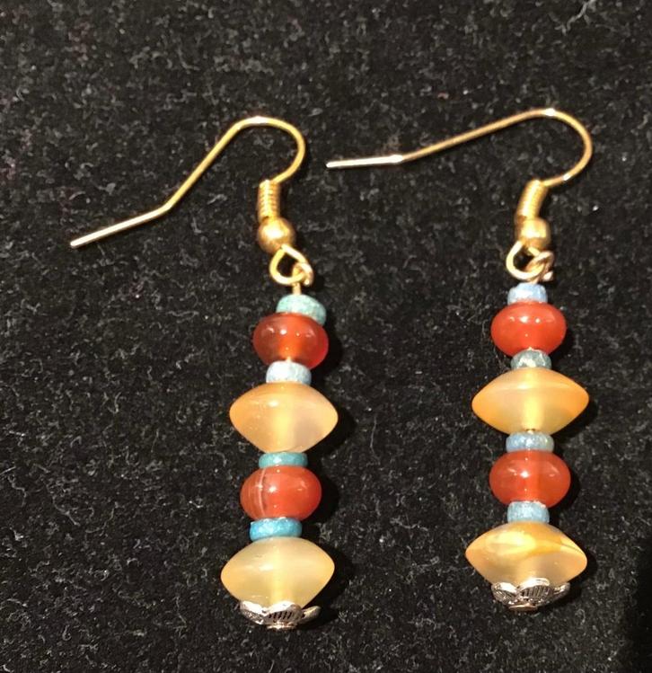 Oorbellen, oorhangers met eeuwenoude bodemvondst kralen, Sieraden, Tassen en Uiterlijk, Oorbellen, Nieuw, Hangers, Overige materialen