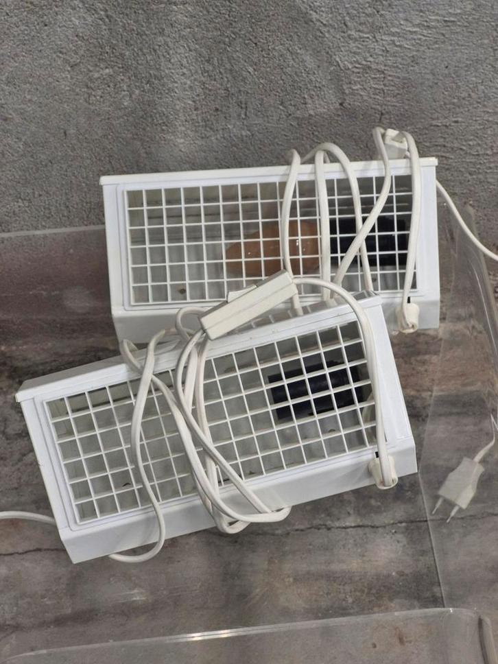 2 stuks ikea sussa v204 wit vintage jaren 80 setprijs, Huis en Inrichting, Lampen | Wandlampen, Gebruikt, Kunststof, Metaal, Ophalen of Verzenden