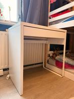 IKEA Micke Bureau - Goede Staat!, Huis en Inrichting, Bureaus, Ophalen, Zo goed als nieuw, Bureau