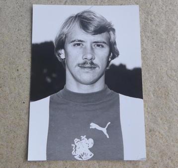 Kippa foto Dick Schoenaker AJAX voetballer vintage persfoto beschikbaar voor biedingen