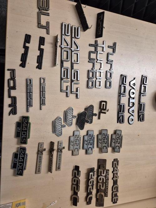 Diverse zeldzame volvo 240 emblemen, Auto-onderdelen, Overige Auto-onderdelen, Volvo, Ophalen