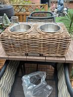 Happy house honden voer bak, Dieren en Toebehoren, Ophalen of Verzenden, Zo goed als nieuw