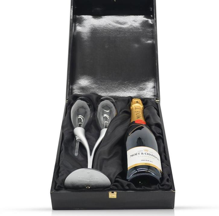 Moët & Chandon Philippe Di Meo design glazen in doos., Verzamelen, Wijnen, Zo goed als nieuw, Champagne, Frankrijk, Ophalen