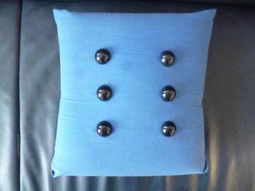 Stevig blauw massage kussen. BIJ €25 KOPEN GRATIS VERZENDEN beschikbaar voor biedingen