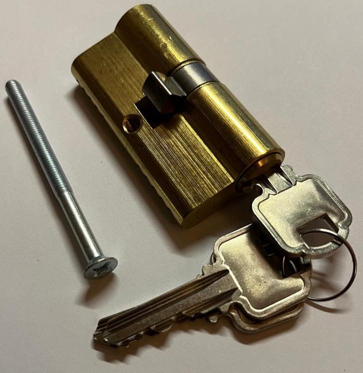 Cilinderslot met 3 sleutels (30/30) – NIEUW, Doe-het-zelf en Verbouw, Hang- en Sluitwerk, Nieuw, Slot, Koper of Messing, Ophalen of Verzenden