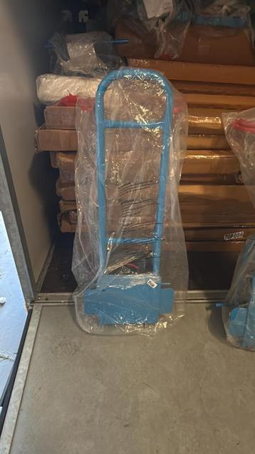 Nieuwe steekwagens te koop beschikbaar voor biedingen