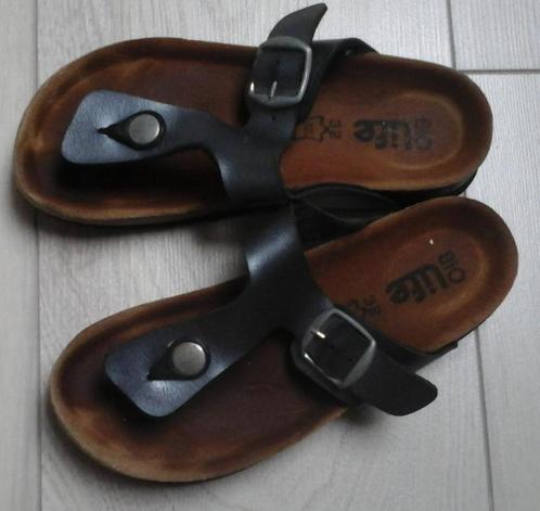 leren zilverkleurige slippers (maat 32), Kinderen en Baby's, Kinderkleding | Schoenen en Sokken, Gebruikt, Overige typen, Jongen of Meisje