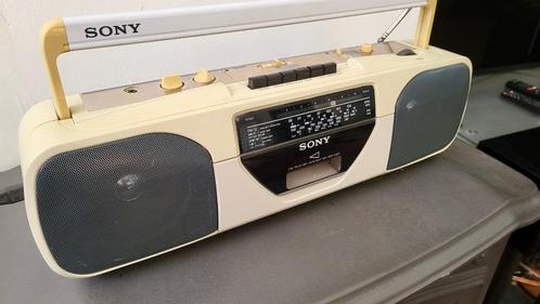 SONY 4 band Radio cassette recorder - Draagbare Vintage, Audio, Tv en Foto, Radio's, Gebruikt, Radio, Ophalen