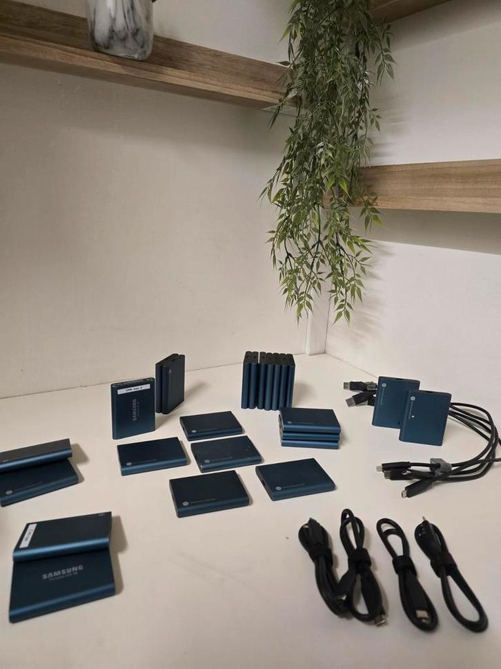 Samsung T5 portable SSD - externe SSD schijf 250GB - USB C!, Computers en Software, Harde schijven, Ophalen of Verzenden