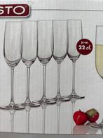 6 Kristallen Champagne Glazen - in Doos, Huis en Inrichting, Keuken | Servies, Ophalen, Zo goed als nieuw, Overige materialen
