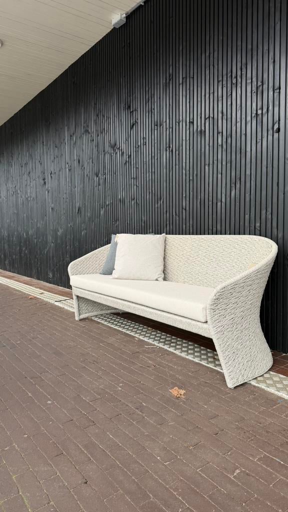 Borek Bank – Outdoor Design – Nieuw, Ophalen, Nieuw